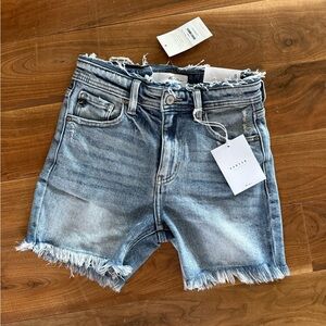 NWT Bohme/KanCan Women’s High Rise Jean Shorts